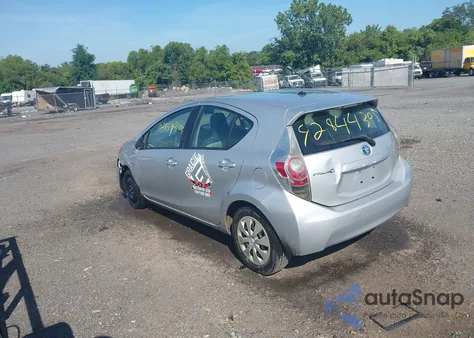 2014 Toyota Prius C One z USA, uszkodzony, nr VIN JTDKDTB31E1068251